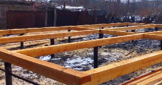 Пол на винтовых сваях Добрянка цена от 15723 руб.